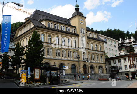 Schweizer Alpen: lokale Regierung Gebäude in St. Moritz Stockfoto