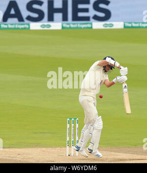 Birmingham, Großbritannien. 03 Aug, 2019. Stuart Breite von England schlagen bei Tag 3 der 1 Specsavers Asche Test Match, bei Edgbaston Cricket Ground, Birmingham, UK Credit: ESPA/Alamy leben Nachrichten Stockfoto