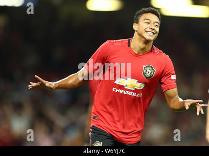 Fürstentum Stadium, Cardiff, UK. 3 Aug, 2019. Internationalen Champions Cup Fußball; Manchester United gegenüber dem AC Mailand; Jesse Lingard von Manchester United feiert nach der zweiten scorig Ziel von Manchester United macht es 2-2 in der 72. Minute Credit: Aktion plus Sport/Alamy leben Nachrichten Stockfoto