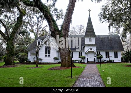 Der Christus Kirche in St. Simons Island, Georgia. Die ursprüngliche Kirche aus Holz wurde 1820 dann im Bürgerkrieg zerstört wurde und wieder aufgebaut, wie es heute steht im Jahre 1884. Stockfoto