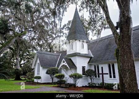 Der Christus Kirche in St. Simons Island, Georgia. Die ursprüngliche Kirche aus Holz wurde 1820 dann im Bürgerkrieg zerstört wurde und wieder aufgebaut, wie es heute steht im Jahre 1884. Stockfoto