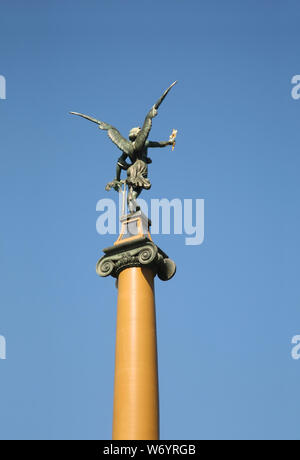 Skulptur von Svatopluk bei Cechuv Сech Brücke (die meisten) in Prag. Der Tschechischen Republik Stockfoto
