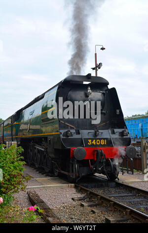 Die Schlacht um England Klasse Dampflok 34081 "92 Squadron' an der Nene Valley Railway, Peterborough, Großbritannien Stockfoto