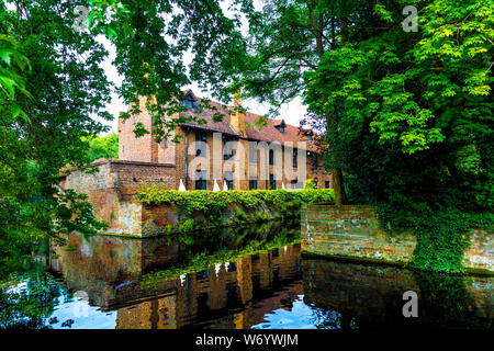 Tudor Scheune Gaststätte, Eltham, Großbritannien Stockfoto