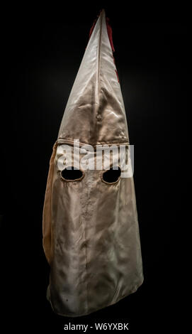 Ku Klux Klan Haube getragen von Phineas Miller Wilde, 1915-1944, in der das Nationalmuseum für Afrikanische Amerikanische Geschichte und Kultur in Washington, DC. Stockfoto