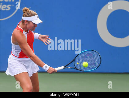 August 3, 2019: Caty McNally (USA) verliert an Camila Giorgi (ITA) 7-6, 6-2, am CitiOpen gespielt bei Rock Creek Park Tennis Center in Washington, DC. © Leslie Billman/Tennisclix/CSM Stockfoto