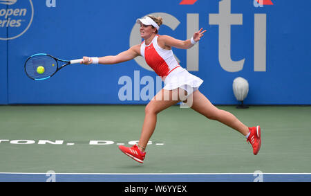 August 3, 2019: Caty McNally (USA) verliert an Camila Giorgi (ITA) 7-6, 6-2, am CitiOpen gespielt bei Rock Creek Park Tennis Center in Washington, DC. © Leslie Billman/Tennisclix/CSM Stockfoto