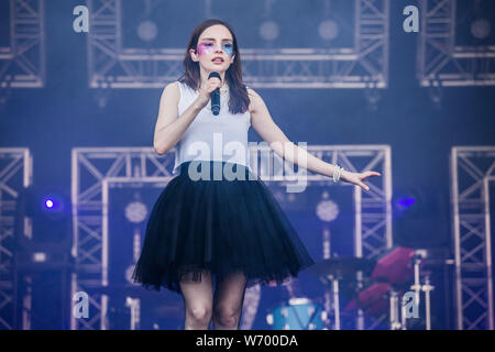Gunnersbury Park, London, Großbritannien, 15. Juli 2018, Lauren Mayberry von Chvrches, Chvrches in der Zitadelle Festival in London, © Richard Soans/Alamy leben Nachrichten Stockfoto