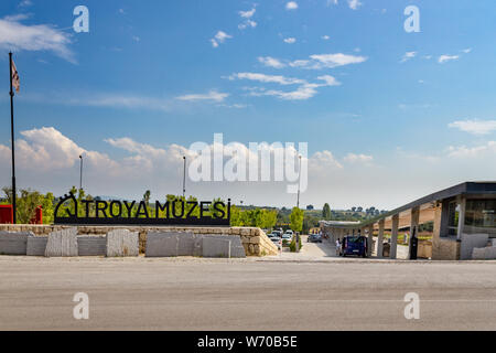 Canakkale/Türkei - vom 14. Juli 2019: Troy Museum Außenansicht. Archäologische Stätte von Troja ist ein UNESCO Weltkulturerbe Stockfoto