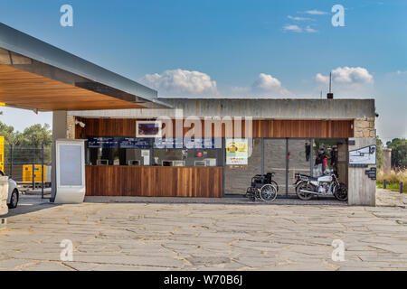 Canakkale/Türkei - vom 14. Juli 2019: Troy Museum Außenansicht. Archäologische Stätte von Troja ist ein UNESCO Weltkulturerbe Stockfoto