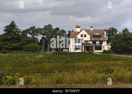 Auf 0001 Montag, 5. August Tranmer House, der Heimat von Edith Recht, der die Grabungen im Jahr 1939 eingeleitet mit einem Embargo belegt, jetzt Teil der neuen Ausstellung in der National Trust Sutton Hoo Ort in Suffolk nach einem??4m erneuern. Stockfoto