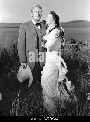 SPENCER TRACY und Katharine Hepburn IM MEER VON GRAS (1947), unter der Regie von Elia Kazan. Credit: M.G.M/Album Stockfoto