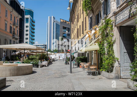 Mailand, Italien - 30. Juni 2019: Blick auf die Straße Corso Como Stockfoto