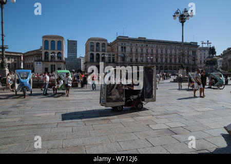 Mailand, Italien - 30. Juni 2019: Blick auf die Piazza Duomo Stockfoto