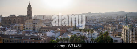 Die Skyline von Malaga, Andalusien, Spanien Stockfoto