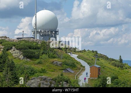 Radom auf der Hauptgipfel, Ansicht von Süden, Großer Arber, Bayerischer Wald, Bayern, Deutschland Stockfoto