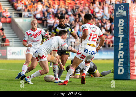 2. August 2019, total Gottlosen Stadium, St Helens, England; Betfred Super League, Runde 24, St Helens vs Wakefield Trinity; Louie Mc Carthy-Scarsbrook von St Helens feiert zählen seine versuchen Credit: Richard Long/News Bilder Stockfoto