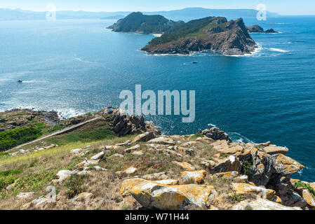 Cies Inseln: South Island von Faro aus Island, National Park Maritime-Terrestrial der Atlantischen Inseln, Galicien, Spanien Stockfoto