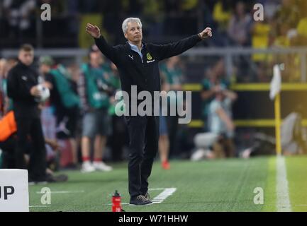 Münster, Deutschland. 03 Aug, 2019. firo: 03.08.2019 Fußball, 2019/2020 DFL Supercup Finale BVB Borussia Dortmund - Bayern Muenchen 2:0 Lucien Favre, Geste | Verwendung der weltweiten Kredit: dpa/Alamy leben Nachrichten Stockfoto