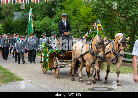 Hude, Deutschland, August 04,2019: Shooter Parade thru Hude Stockfoto