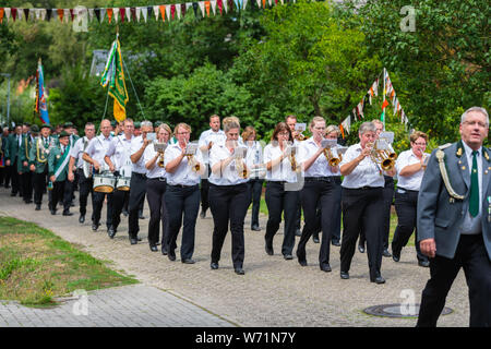 Hude, Deutschland, August 04,2019: Shooter Parade thru Hude Stockfoto