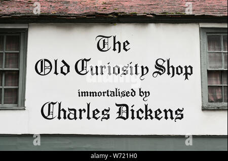 The Old Curiosity Shop verewigt von Charles Dickens, London. Großbritannien Stockfoto