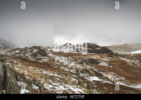 Eine Wanderung rund um den See Idwal, Snowdonia, Wales, Vereinigtes Königreich Stockfoto