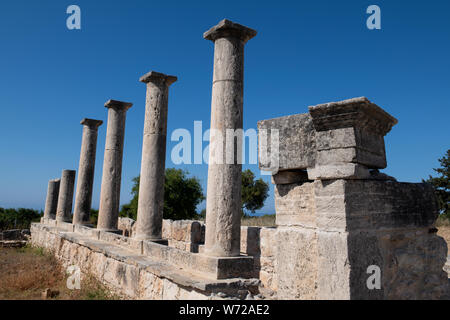 Zypern, Limassol aka Lemesos. Kourion, antiken Ruinen des Heiligtums von Apollo Hylates aka Apollon Hylatis. Stockfoto