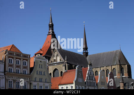 Blick vom Neuen Markt St. Mary's Church Stockfoto