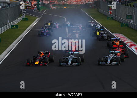 Budapest, Ungarn. 04 Aug, 2019. Start GP von Ungarn, Hungaroring 2019, Budapest, 2-4 August 2019 Credit: Unabhängige Fotoagentur/Alamy leben Nachrichten Stockfoto