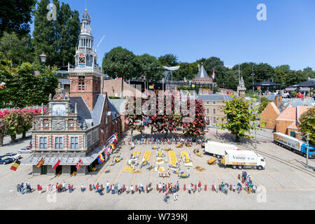 Maßstab 1:25 Objekte in Madurodam. Madurodam ist ein miniaturpark und touristische Attraktion im Stadtteil Scheveningen Den Haag in den Niederlanden. Stockfoto