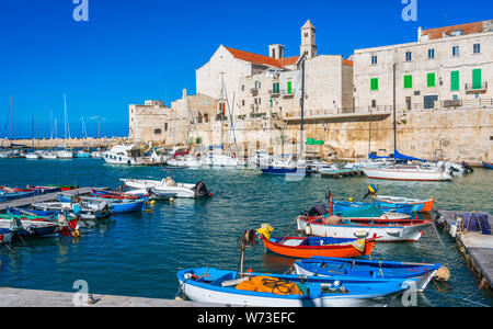 Giovinazzo, Stadt in der Provinz Bari, Apulien (Puglia), Süditalien. Stockfoto