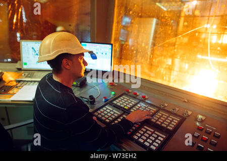 Control Panel. Anlage zur Herstellung von Stahl Stockfoto