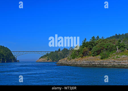 Die ikonischen Deception Pass Bridge in der Nähe von Langley, Washington Stockfoto