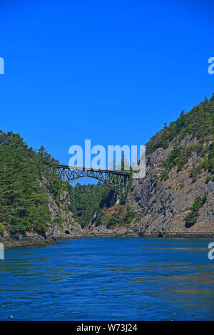 Die ikonischen Deception Pass Bridge in der Nähe von Langley, Washington Stockfoto