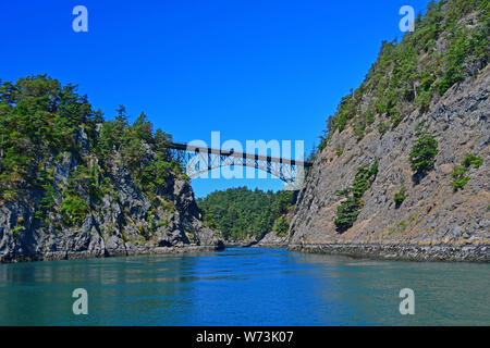 Die ikonischen Deception Pass Bridge in der Nähe von Langley, Washington Stockfoto