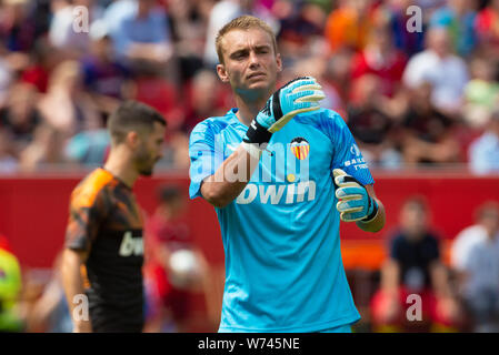 Leverkusen, Deutschland, 04.08.2019, Freundschaftsspiel Bayer 04 Leverkusen vs FC Valencia: Torhüter Jasper Cillessen (Valencia). Stockfoto