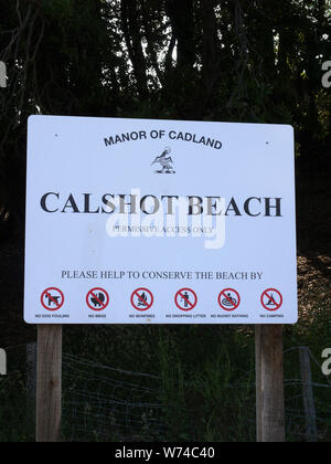 Signage an Calshot Strand, Southampton, Hampshire, England, Großbritannien Stockfoto