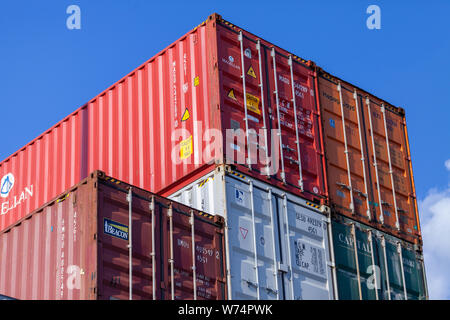 Nürnberg/Deutschland - August 4, 2019: Container steht auf TriCon Container-terminal Nürnberg. Stockfoto