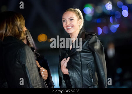 Victoria's Secret Angel und Südafrikanischen Modell Candice Swanepoel stellt, bevor Sie Fotos der Gruppe vor der Victoria's Secret Fashion Show 2017 Stockfoto