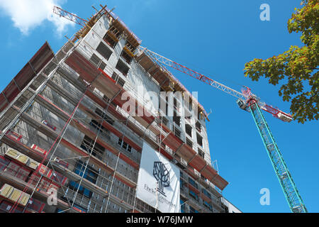 Warschau Polen den Bau von luxuriösen neuen Wohnungen durch die FineTech Construction Group im August 2019 Stockfoto