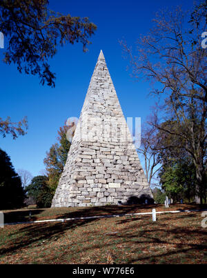 90-Fuß-stein Pyramide ehrt 18.000 Konföderierten Soldaten am Hollywood Cemetery, Richmond, Virginia, physische Beschreibung begraben: 1 Transparenz: Farbe; 4 x 5 in. oder kleiner. Hinweise: Titel, Datum, und Schlüsselwörter vom Fotografen zur Verfügung gestellt.; digitale Bild von Carol M. Highsmith ihrem ursprünglichen Film Transparenz zu vertreten; einige Details können zwischen dem Film und den digitalen Bildern abweichen.; ist Teil der Wählt Serie im Carol M. Highsmith Archiv.; Geschenk und kaufen; Carol M. Highsmith; 2011; (DLC/PP 2011: 124).; Stockfoto