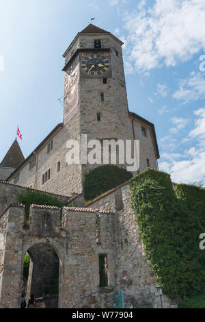 Rapperswil SG/Schweiz - 3. August 2019: Blick auf die Kirche von Sankt Johann in Rapperswil Stockfoto