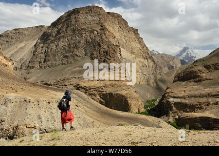 Blick auf die remote Shakhdara Tal Berg im Pamir, Tadschikistan, Zentralasien. Stockfoto