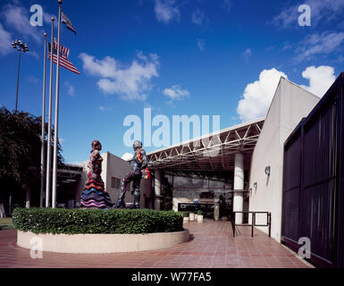 Fiesta-Jarabe Skulptur an der Otay Mesa Grenzbahnhof südwestlich von San Diego, Kalifornien, physische Beschreibung: 1 Transparenz: Farbe; 4 x 5 in. oder kleiner. Hinweise: Titel, Datum, und Schlüsselwörter vom Fotografen zur Verfügung gestellt.; digitale Bild von Carol M. Highsmith ihrem ursprünglichen Film Transparenz zu vertreten; einige Details können zwischen dem Film und den digitalen Bildern abweichen.; ist Teil der Wählt Serie im Carol M. Highsmith Archiv.; Geschenk und kaufen; Carol M. Highsmith; 2011; (DLC/PP 2011: 124).; Stockfoto