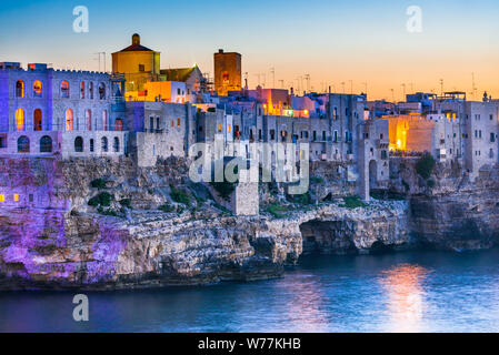 Apulien, Italien. Sunset Landschaft Polignano a Mare Provinz Bari, Apulien. Stockfoto