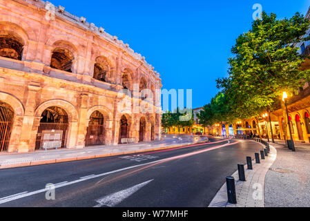 Nimes, Frankreich. Antike römische Amphitheater im occitanie Region im Süden Frankreichs. Stockfoto