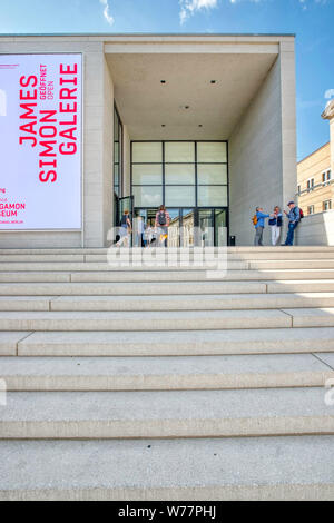 James-Simon-Galerie, Neues Museum, Pergamonmuseum, Museumsinsel, Berlin Mitte, Berlin, Deutschland Stockfoto