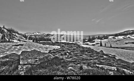 Blick nach Süden von Joss See in den Monashee Mountains Stockfoto