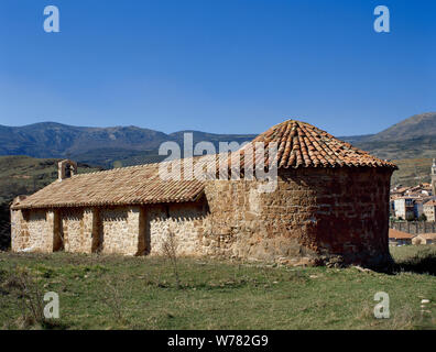 Spanien. La Rioja. Torrecillas en Camero. Die Kapelle St. Andreas. Pre-romanische Stil. Seine Konstruktion ist zwischen 990 und 1010 datiert. Camero Nuevo Region. Stockfoto